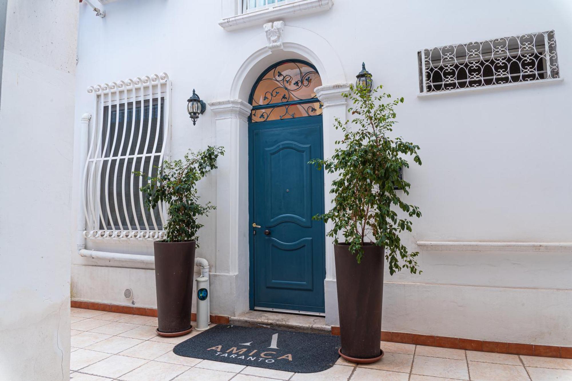 Taranto Mn Place Экстерьер фото