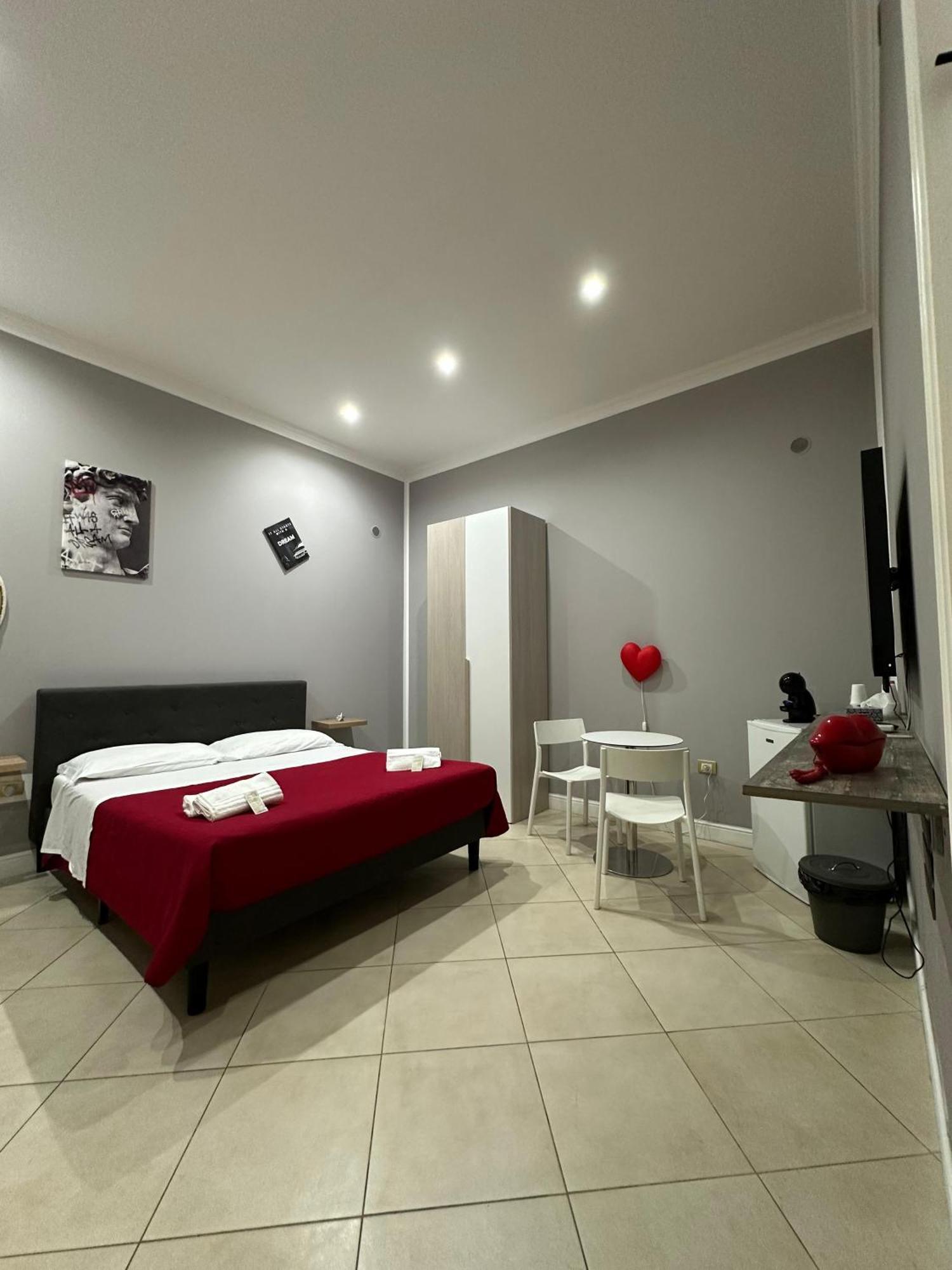 Taranto Mn Place Экстерьер фото